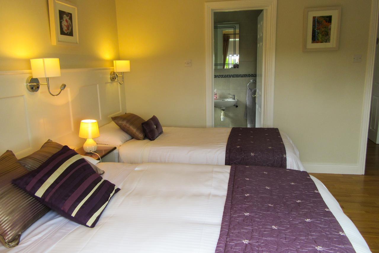 Doonshean View Bed And Breakfast Dingle Exterior photo